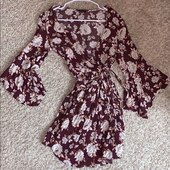 American Eagle Tie Dress - Picture 2 of 2